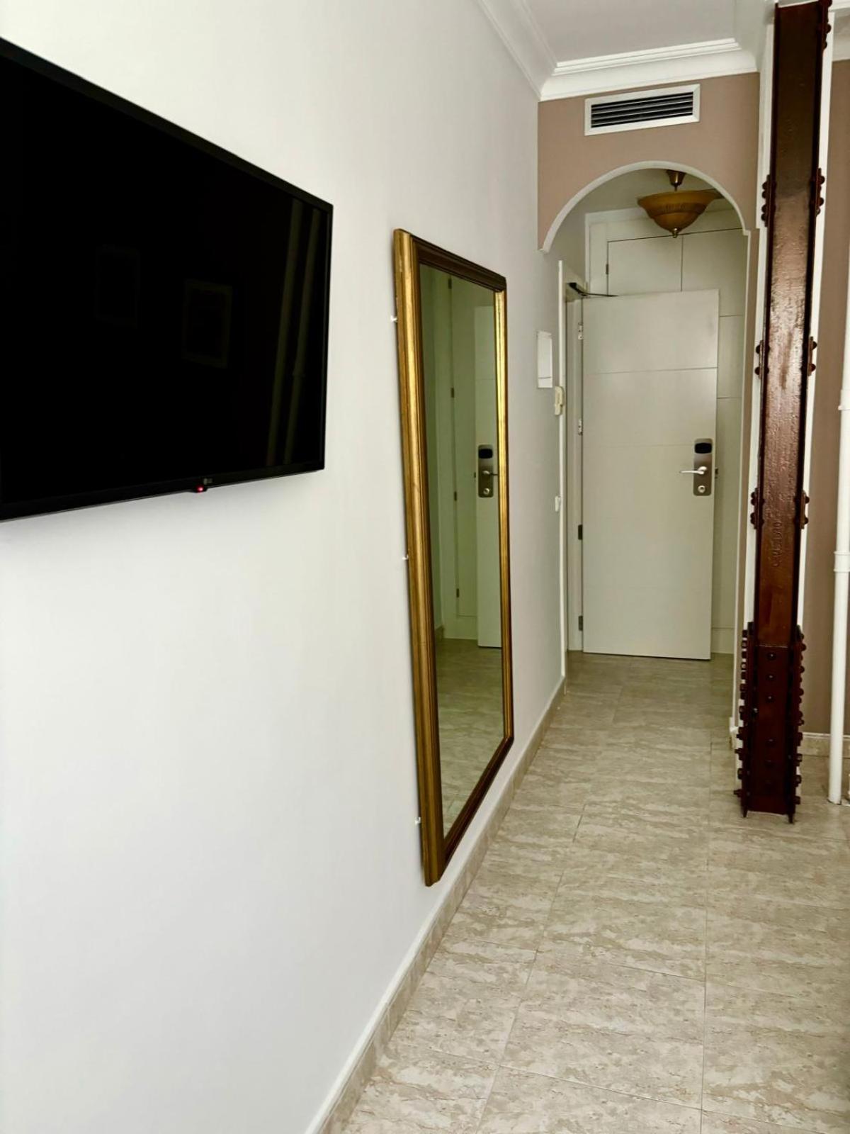 Hostal Barrera Madri Exterior foto